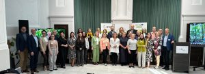 Zdjęcie grupowe zespołu projektowego obecnych na konferencji końcowej w Katowicach